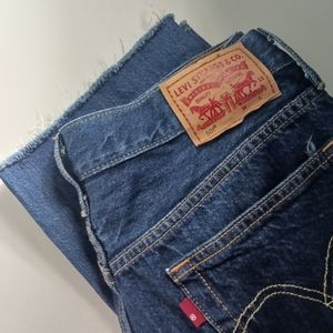 Levi's 501 raw hem cropped